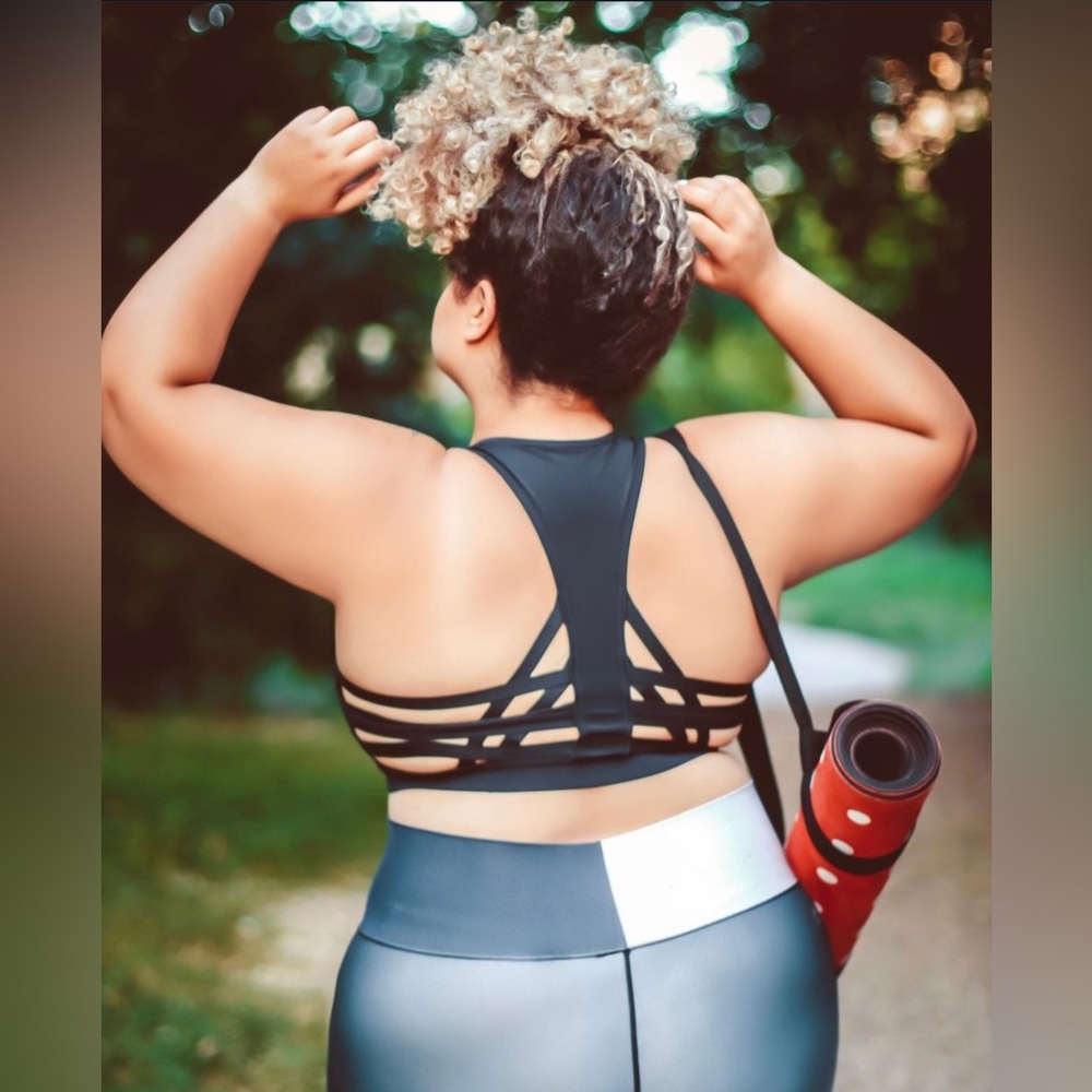 EUC Whisper Active Macy Bra - Black